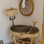 In Ad Apartament *